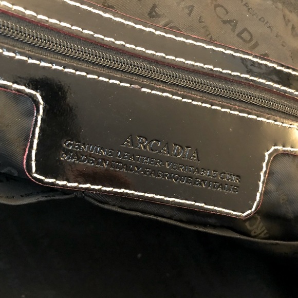 ARCADIA Patent leather purse - Picture 6 of 6